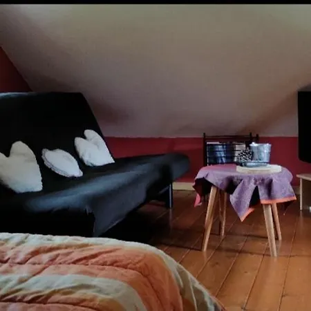 Chalet Pour Amoureux De La Nature Avec Vue Sur Le De Retournemer