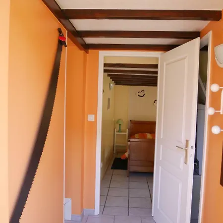 Chalet Pour Amoureux De La Nature Avec Vue Sur Le De Retournemer *